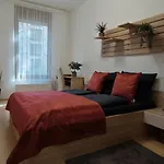 Great Homes アパート