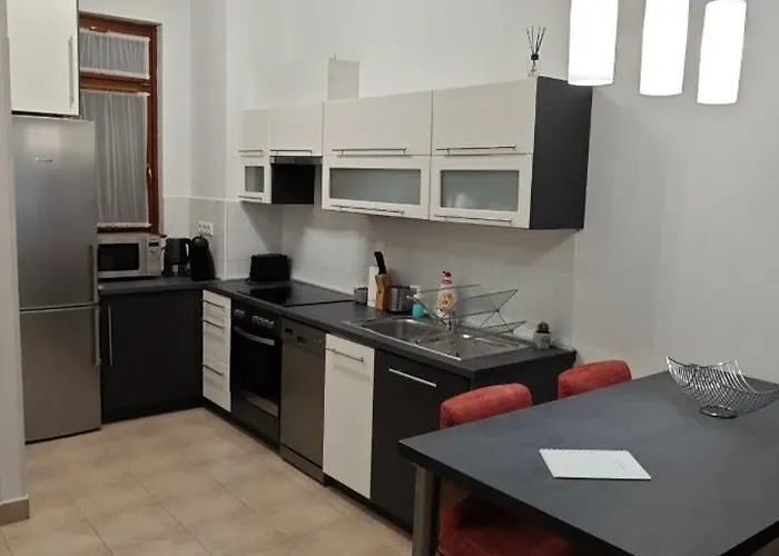 Apartment Great Homes *